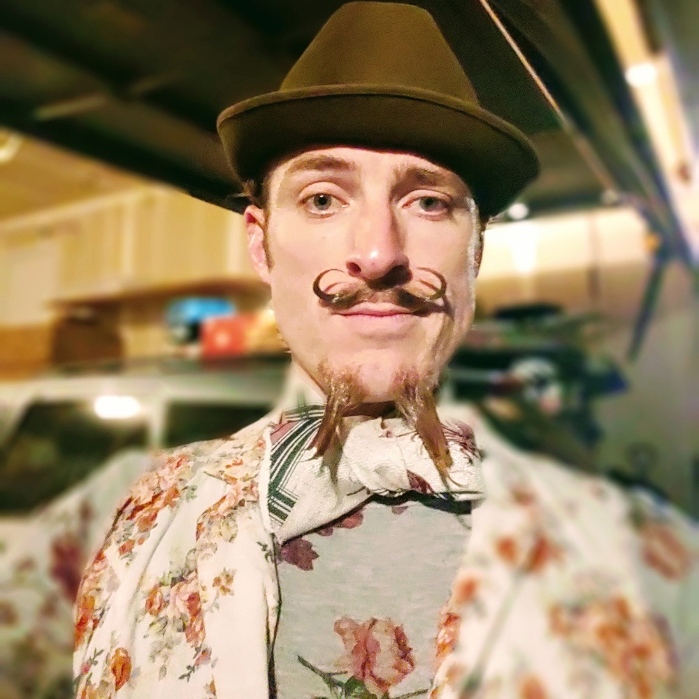 Meet your Posher, Justin